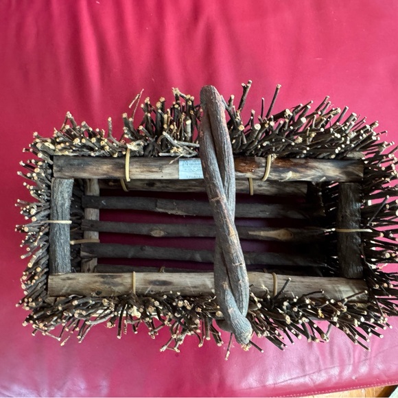 Rustic Twig Basket - Picture 5 of 6